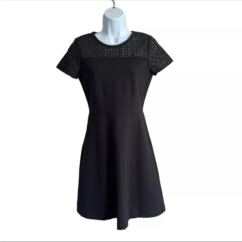 J Crew Black Eyelet Top Dress Size 0 Stretch Ponte Knit Keyhole Zip Back